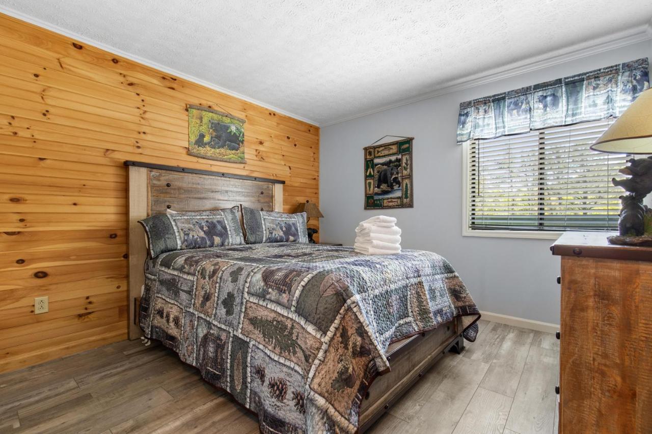 Appartamento Bear Cub Retreat Gatlinburg Esterno foto