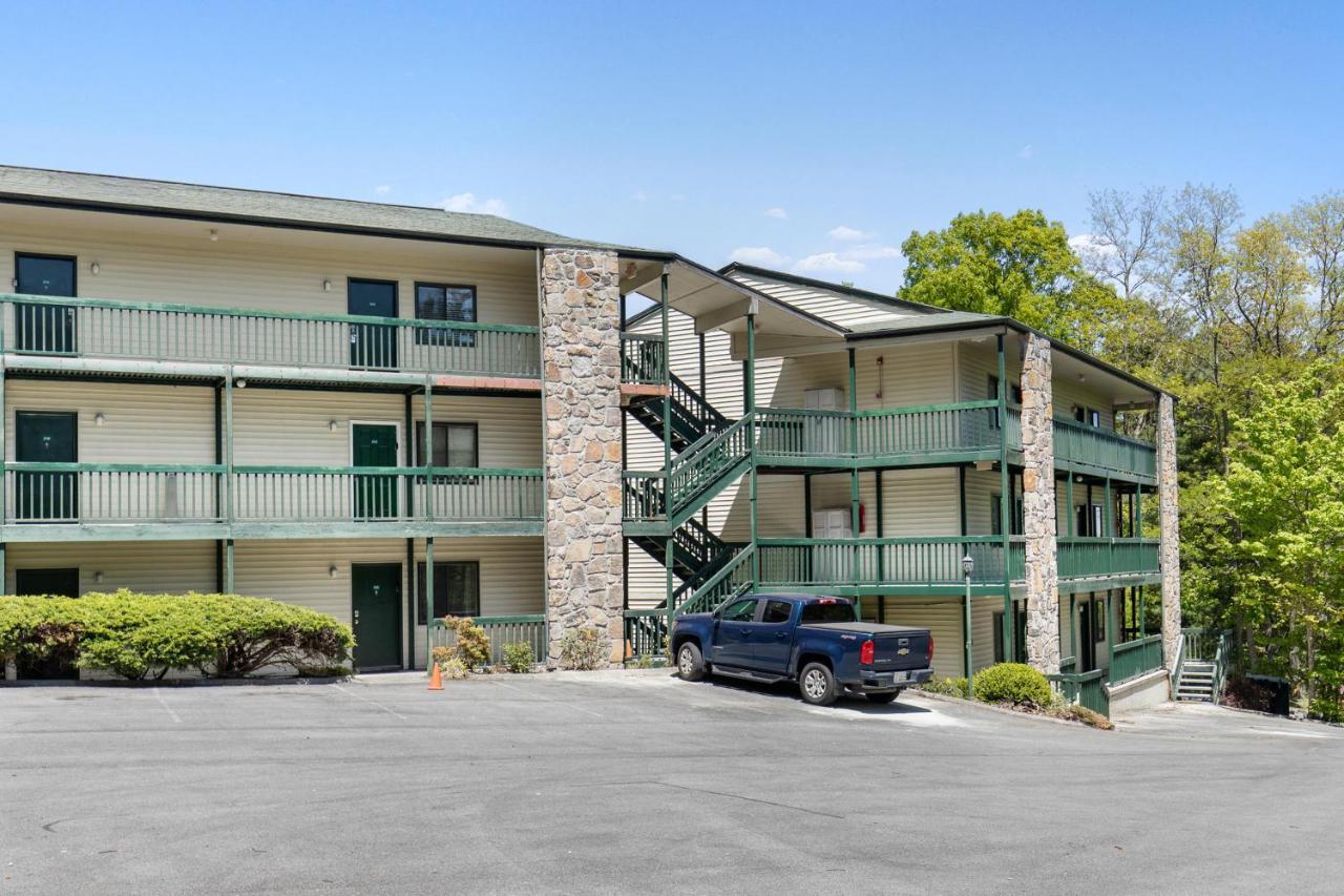 Appartamento Bear Cub Retreat Gatlinburg Esterno foto
