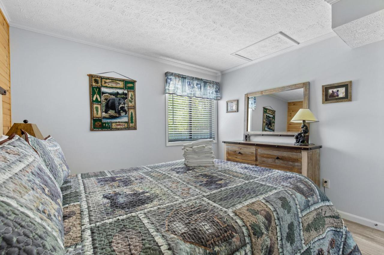 Appartamento Bear Cub Retreat Gatlinburg Esterno foto