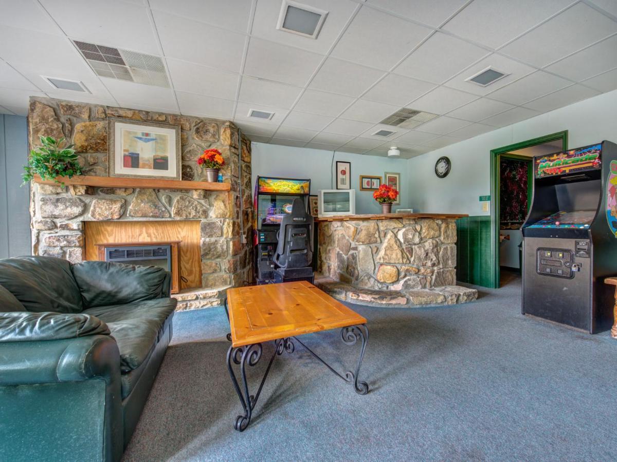 Appartamento Bear Cub Retreat Gatlinburg Esterno foto